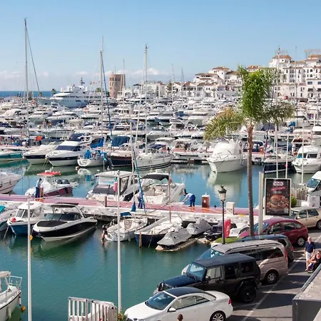 218 Puerto Banus Front Line 270 Meters Lägenhet Marbella