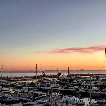 דירה 218 Puerto Banus Front Line 270 Meters *