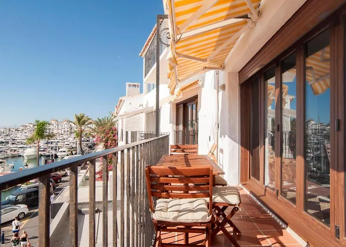 アパート 218 Puerto Banus Front Line 270 Meters マルベーリャ